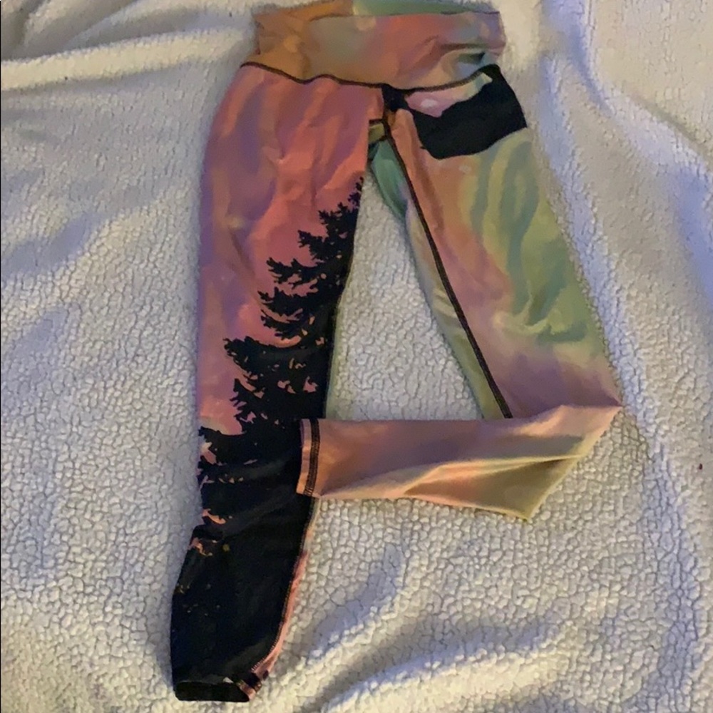 Teeki Retro Northern Lights Leggings 🌙